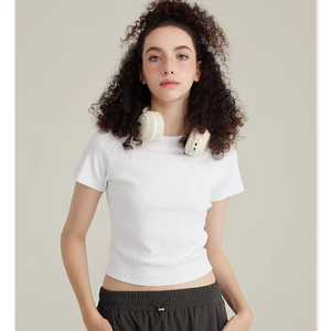 เสื้อยืดครอปท็อปผู้หญิงสไตล์สตรีทแวร์ พิมพ์ลาย คอกลม แขนสั้น ผ้าฝ้าย ทรงหลวม ไม่ยับ ระบายอากาศดี สีดำ สีขาว รับผลิตตามแบบ OEM - Product Image 1