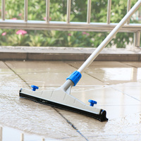 La tête de grattoir à eau de sol commerciale tourne la raclette de sol à double lame en caoutchouc résistante à l'huile pour terrasse de patio