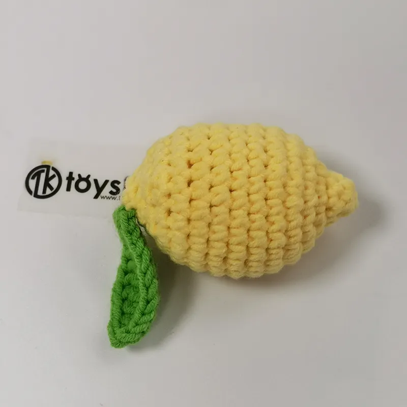 ToysKing 100% मैनुअल कपास यार्न Crochet सब्जियों फल बच्चे खिलौने Amigurumi बुना हुआ नरम खड़खड़ खिलौना पीला नींबू
