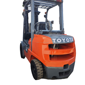 Montacargas TOYOTA Japón de Doble Uso, Gasolina y Gas Licuado, 3.5 Toneladas, 4.5 Metros, 3 Etapas, Montacargas TOYOTA 35 - Product Image 1