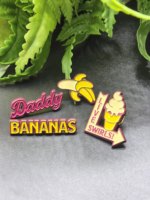 Badge publicitaire en émail coloré à motif crème glacée mignon