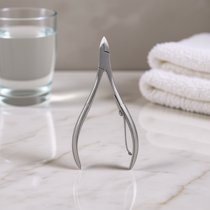 Pince à cuticules Zwilling Classic Inox 1 pièce pour le soin des ongles - Product Image 3