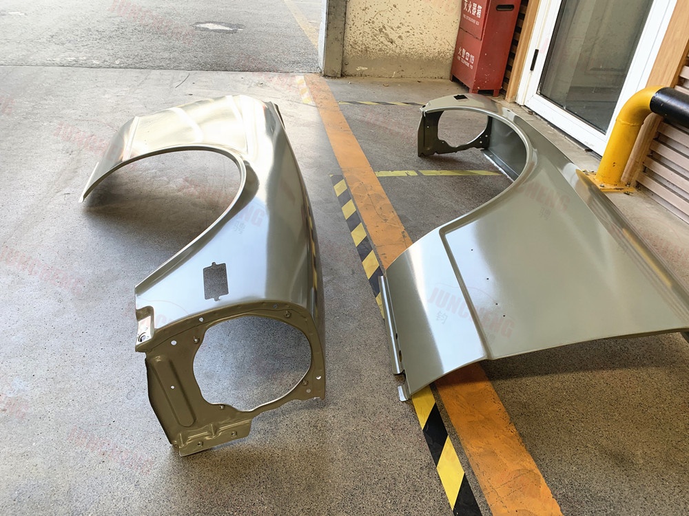 High Quality Car Front Fender Guard for Nissan Datsun 240Z