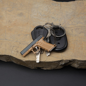 Модель игрушечного пистолета 1:3, брелок-пистолет с выбросом гильз, металлический игрушечный револьвер, безопасный для мальчиков, подарок, сборка и разборка - Product Image 6