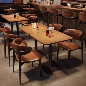 Mesas <span class=keywords><strong>y</strong></span> Sillas de Madera Estilo Medieval Americano para Taberna, Juego de Mesa <span class=keywords><strong>y</strong></span> Sillas para <span class=keywords><strong>Restaurante</strong></span> Comercial, Bar, Cafetería, Tienda, con Tapicería Suave - Product Image 5