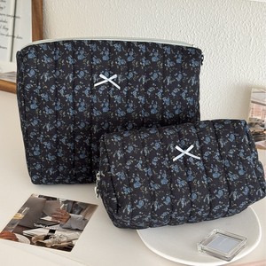 Nouvelle trousse de maquillage florale noire et blanche, grande capacité, portable, de qualité supérieure, pour le transport transfrontalier - Product Image 3