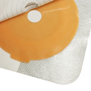 Venta <span class=keywords><strong>de</strong></span> Fábrica <span class=keywords><strong>Barrera</strong></span> Cutánea Hidrocoloide Placa Base <span class=keywords><strong>de</strong></span> 57 mm para Bolsa <span class=keywords><strong>de</strong></span> Colostomía <span class=keywords><strong>de</strong></span> Dos Piezas - Product Image 4