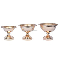 Bol à fleurs en métal doré brillant Centres de table de mariage Décoration piédestal aux teintes dorées Bol à fleurs Présentoir de table de mariage