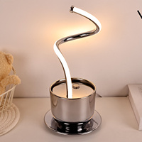 Lampe de table led lumière chaude avec abat-jour pour tasse à café Décoration de salle de travail moderne usb rechargeable