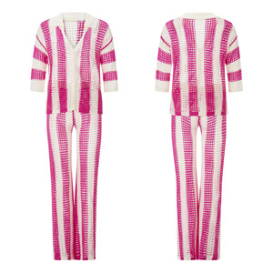 ชุดเซ็ต 2 ชิ้น เสื้อคอวีลายทางแบบโปร่ง ผ้าถักหลวมๆ กางเกงขายาวทรงกว้าง สไตล์ลำลอง แฟชั่นสำหรับฤดูร้อนสำหรับผู้หญิง - Product Image 4