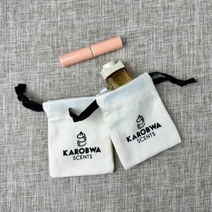 Bolsa de Lona Reutilizable con Cordón de Algodón Orgánico Biodegradable y Duradero para Joyería, con Impresión Serigrafiada - Product Image 4