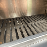 Grill commercial à charbon de bois robuste pour hôtels, restaurants et lieux d'événements Équipement de barbecue essentiel pour la restauration et la cuisine