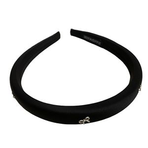 Fascia per Capelli in Raso Stile Retrò Francese con Fiocco, Fascia Antiscivolo di Alta Qualità per Lavaggio Viso, Versatile Fermacapelli - Product Image 6