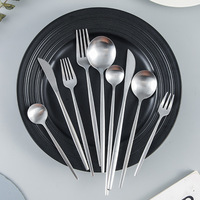 Ensemble de couverts en acier inoxydable mat doré de qualité supérieure, ensemble de couteaux, fourchettes et cuillères de luxe pour les dîners, les mariages et la vaisselle de restaurant