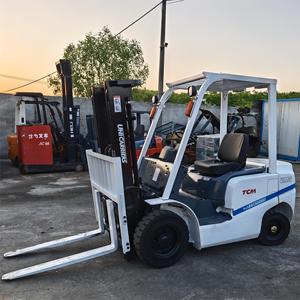 Montacargas Usado TCM 2.5T con Motor Diésel para Manejo de Materiales en Almacenes, Modelo FD25 Japonés, Altura de Elevación de 3m - Product Image 4