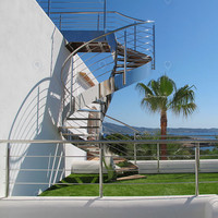 Escalera de arco Prima para uso doméstico, escalera curva ligera, peldaños antideslizantes de tamaño pequeño, Ideal para colgar cortinas, ropa de cama cambiante