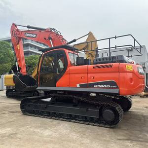 รถขุดไฮดรอลิก Doosan DX300LC-9C มือสอง ปี 2022 รุ่น 30 ตัน ความจุบุ้งกี๋ 1.8 เมตร พร้อมส่วนประกอบหลักที่ได้รับการรับรอง - Product Image 1