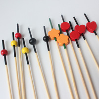 100 stuks per verpakking Creatieve zwarte steel gele rode groene zwarte balletjes fruit spiesjes Eenmalige bamboe spiesjes
