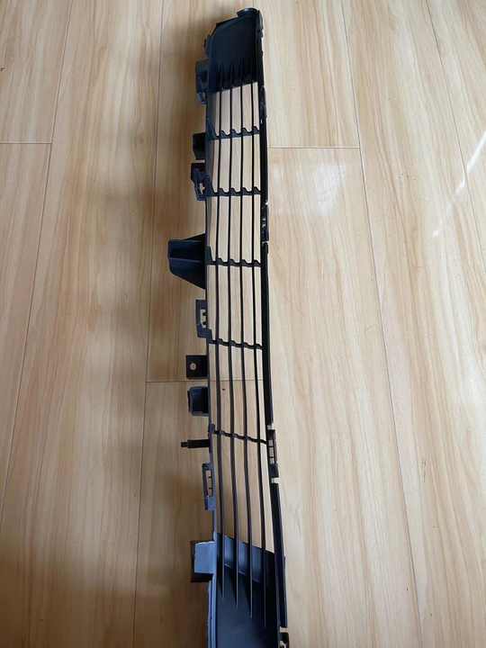 特斯拉Model 3 1085927-00-C的汽车零件格栅前保险杠下格栅