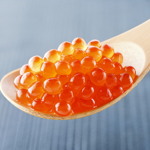 Personnalisation d'usine Oeufs de saumon <span class=keywords><strong>frais</strong></span> de qualité supérieure Ikura <span class=keywords><strong>Caviar</strong></span> rouge pour sushi et sashimi - Product Image 1