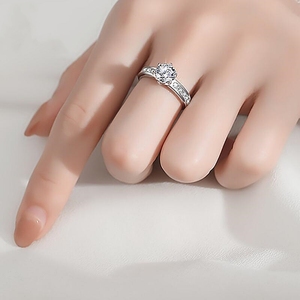 <strong>Fashion</strong> <strong>Jewelry</strong> 925 <strong>Silver</strong> Moissanite Engagement Rings for Women 6.5mm Vvs d Moissanite Rings - Product Image 4