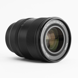 Lente Pro Fe de 85 mm F1.4 con enfoque automático para cámaras sin espejo de montura E de <span class=keywords><strong>Sony</strong></span>, lentes de cámara DSLR de fotograma completo para <span class=keywords><strong>Sony</strong></span> <span class=keywords><strong>A7</strong></span> <span class=keywords><strong>IV</strong></span> G. - Product Image 1