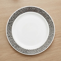 Assiettes de présentation jetables en plastique de luxe à découpe ajourée, élégantes et rondes, pour événements et banquets, directement de l'usine