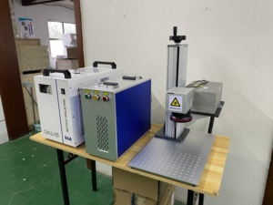 <span class=keywords><strong>Machine</strong></span> de marquage laser UV de type split 5W/10W pour plastique, PCB, verre, métal - Gravure haute précision à usage industriel - Product Image 3