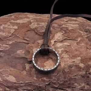 Collier Pendentif Drake <span class=keywords><strong>de</strong></span> la série Uncharted 4 : A Thief's End, en forme <span class=keywords><strong>de</strong></span> lettre, plaqué argent, en alliage <span class=keywords><strong>de</strong></span> zinc, classique - Product Image 6