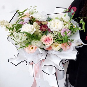 Bán Buôn Tùy Chỉnh Chất Lượng Cao Gói Kraft Giấy Hoa Giấy Gói Màu Đen Trắng Matte Không Thấm Nước Gói Phim Giấy Cho Hoa - Product Image 2