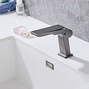Grifo de baño gris con pistola de latón moderno, interruptor de botón de piano, grifo de lavabo frío y caliente montado en un solo orificio - Product Image 2