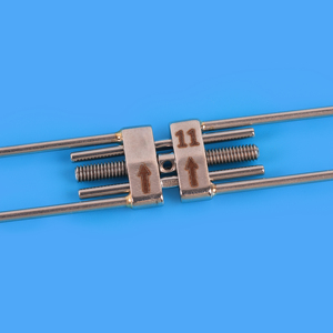 Équipement dentaire de haute qualité, vis orthodontique Hyrax, élargisseur palatin rapide, vis d'expansion en acier inoxydable - Product Image 4