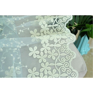 Tissu de rideau en tulle brodé 100% polyester, plissé, ignifuge, isolant, translucide (ombrage 1%-40%) - Product Image 5