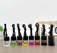 Flacon diffuseur de parfum pour voiture en verre mat carré vide de 8 ml avec couvercle rond en bois de hêtre