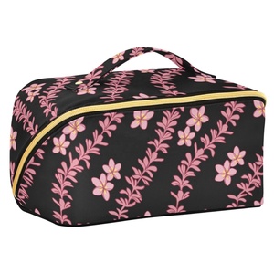 Organisateur de toilette de voyage en nylon durable noir/rose avec fermeture éclair dorée, motif de fleurs Puakenikeni, sac cosmétique personnalisé avec imprimé Hawaï - Product Image 1