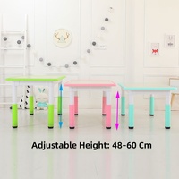 Table de jeu multifonctionnelle en bois faite à la main pour enfants de maternelle, réglable en hauteur, avec chaise intégrée pour l'apprentissage et le dessin