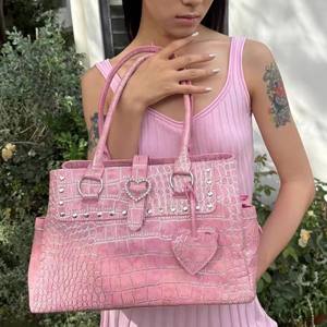 Borsa Tote <span class=keywords><strong>Rosa</strong></span> con Motivo Coccodrillo Stile Y2K, Design Love, Borsa a Tracolla da Donna con Rivetti e Tasca Laterale, Borsa a Spalla di Marca per il Pendolarismo - Product Image 1