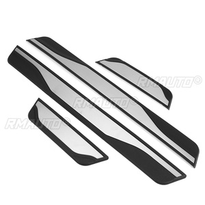 4 piezas de protectores de umbral de puerta, cubiertas de pedal y accesorios para Lada Vesta SW Cross 2015-2020 - Product Image 3