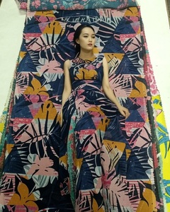 Tela Ligera de Alta Calidad, 100% Algodón, Impresa Digitalmente, para Confección de Prendas y Vestidos - Product Image 1