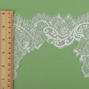 Fancy White Floral French Chantilly Eyelash Lace Trim Edges para vestidos LT2797B - Product Image 5