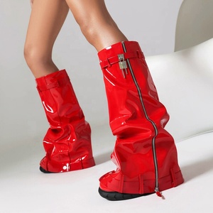Bottes hautes pour femme, grande taille 48, à bout rond, en cuir verni brillant, style 'Shark' avec fermoir, style cowgirl, à fermeture éclair, semelles épaisses - Product Image 2