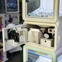 Distributeur de jouets commercial à double étage pour parcs d'attractions, en métal durable, à monnayeur, pour usage intérieur, 1 version anglaise