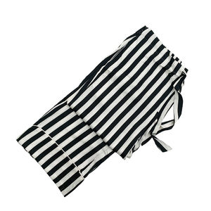 Venta al por mayor de pijamas Venta caliente de las señoras de la raya blanca y negra, avanzada Luz de lujo pijamas explosivos - Product Image 2