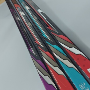Nouveauté 2026 : Bâtons de hockey sur glace en fibre de carbone de haute qualité, modèles P28/P92, pour tous les âges, stock important, livraison rapide, divers modèles disponibles - Product Image 5
