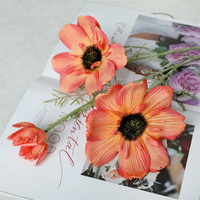 Nouvelle Arrivée - Fleur Artificielle Cosmos Réaliste à 3 Têtes, Hydratante au Toucher, Faite à la Main pour Décoration de Vase Intérieur de Noël