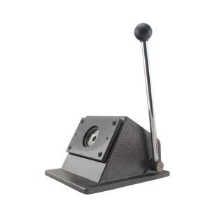 Cortador Circular Manual de 1-1/2\" (37 mm) para Hacer Botones e Insignias - Product Image 6