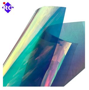 Pellicola in PVC dicroico laminante in vinile colorato in tessuto iridescente per abbigliamento e giacca - Product Image 1