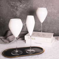 Offre Spéciale élégant cristal blanc sans plomb tulipe forme gobelets élégant et à la mode pour et vin rouge utilisation de mariage