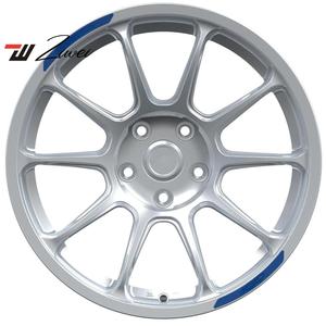Rines de Aleación Forjados Ligeros Blancos de Alta Gama <span class=keywords><strong>para</strong></span> Carreras, de 17, 18, 19 y 20 Pulgadas, 5x100, 5x114.3, 5x120, <span class=keywords><strong>para</strong></span> BMW, Audi, Tesla - Product Image 2