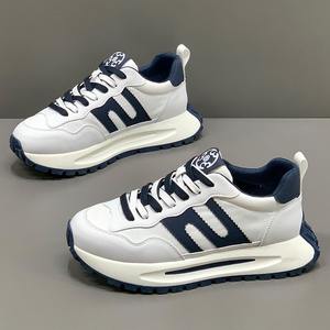 Sepatu olahraga kasual pria terlaris 2025 sepatu jalan pita sol tebal <span class=keywords><strong>fashion</strong></span> nyaman sepatu jalan-jalan berkualitas tahan aus - Product Image 5